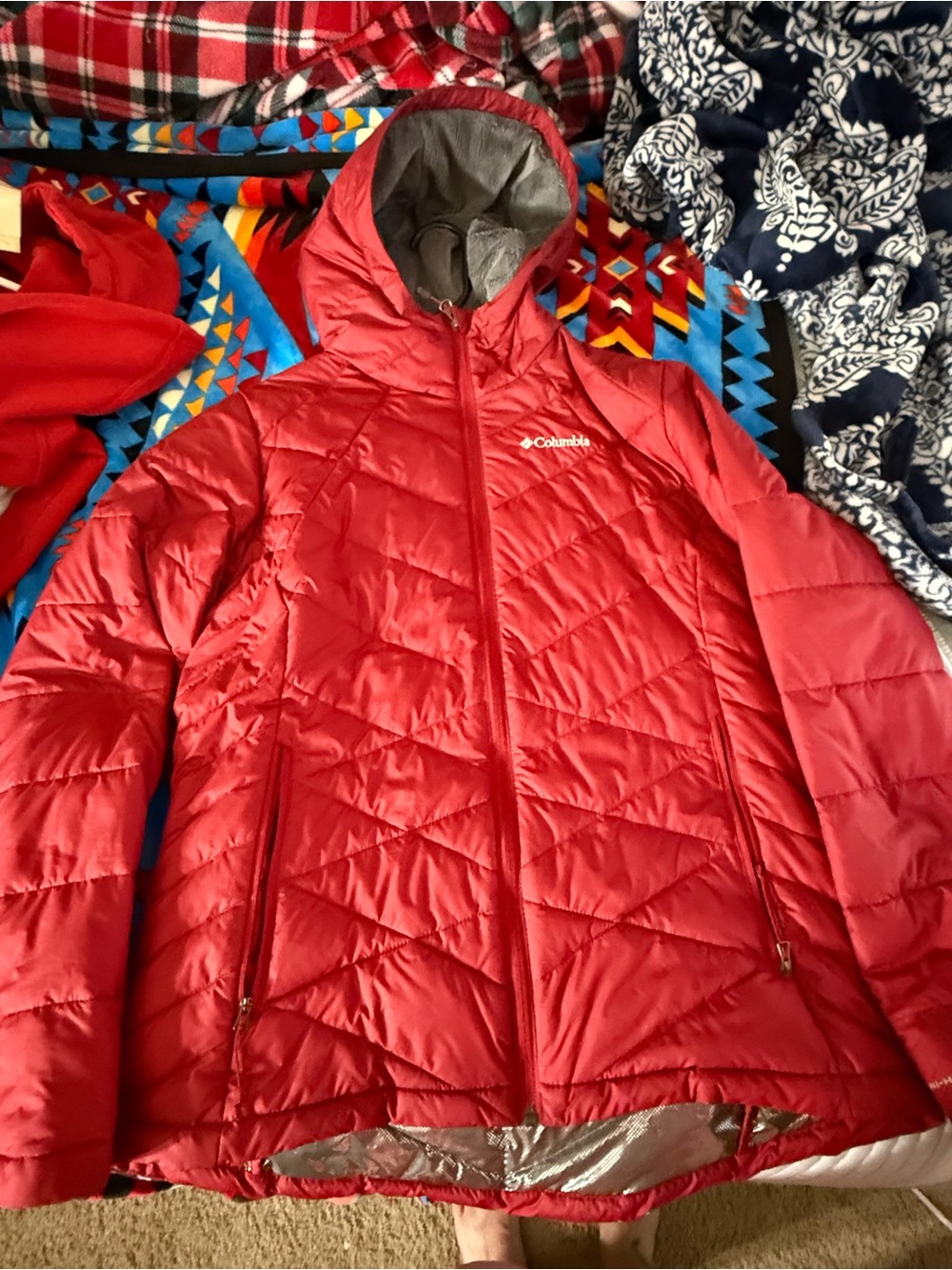 Columbia Women's Red Hooded Quilted Puffer Jacket